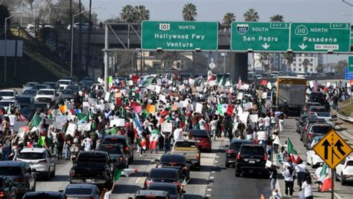 Can Protesters block traffic?